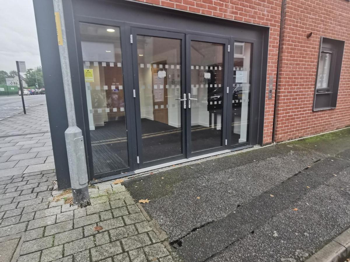 Pass The Keys Cosy High Street Studio With Free Parking Apartment Lincoln Luaran gambar